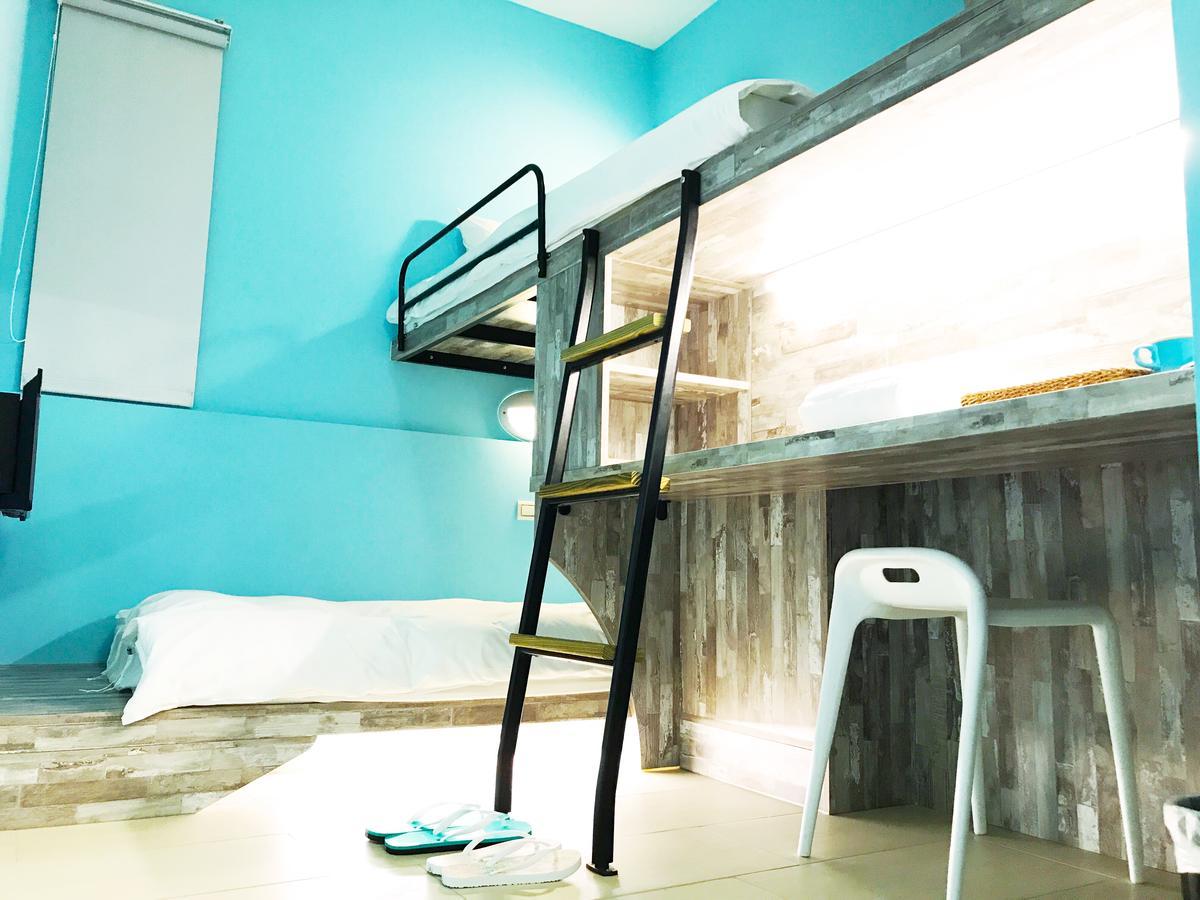 Divecube Hotel Тайчжун Экстерьер фото