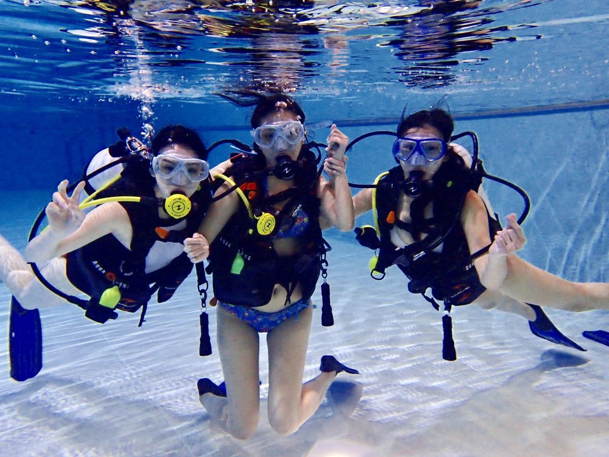 Divecube Hotel Тайчжун Экстерьер фото